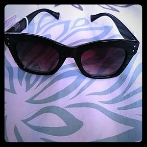 Lauren Conrad 100% UV Protection sunnies